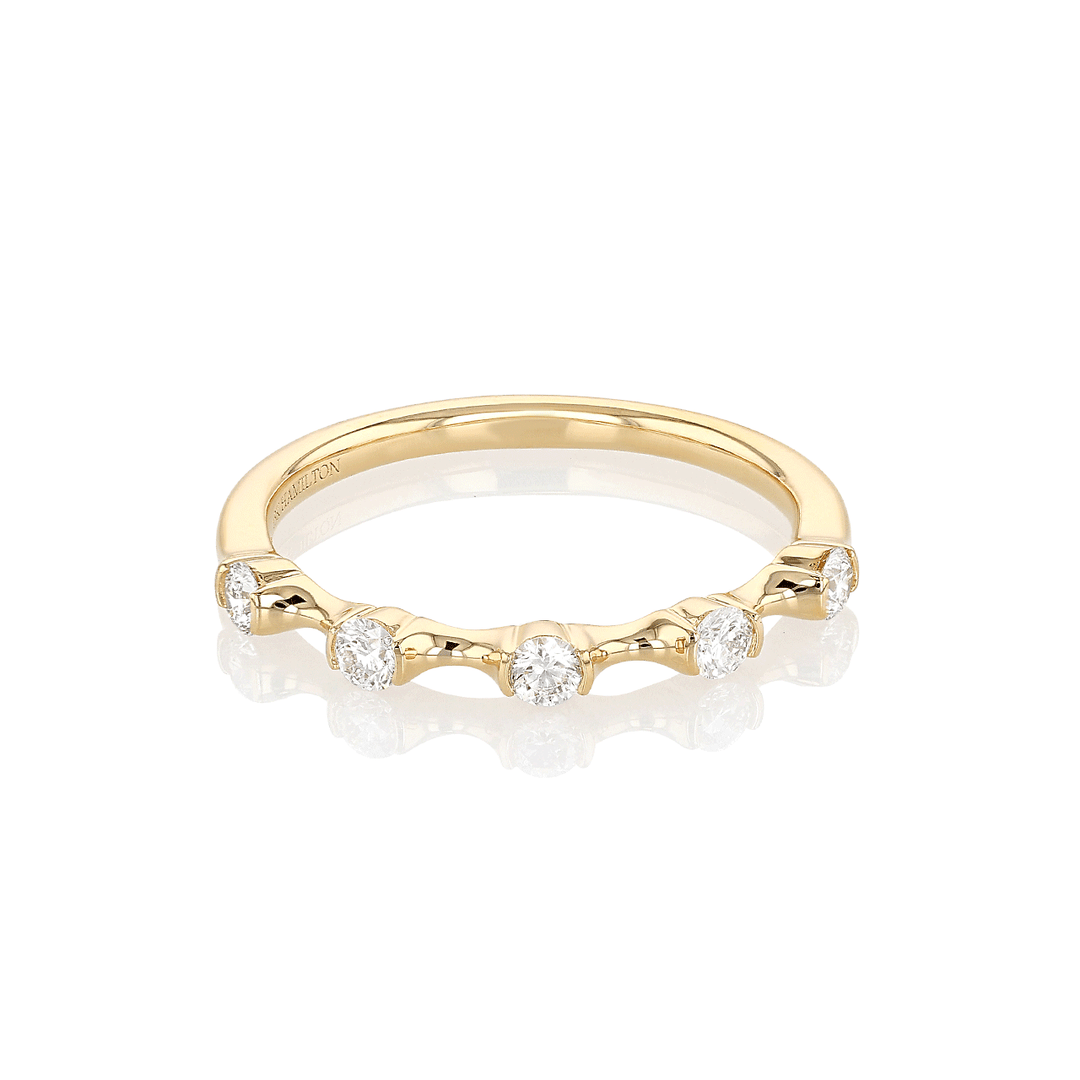 Wave 18k Yellow Gold Single Row Diamond .25 Total Weight Ring