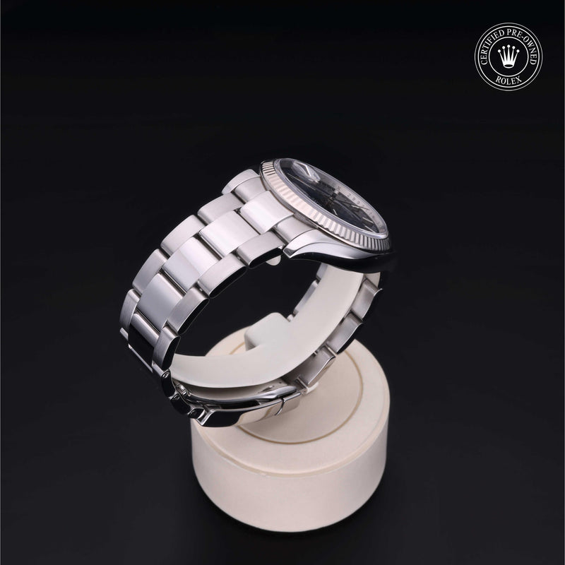 Oyster Perpetual Date M115234-0004