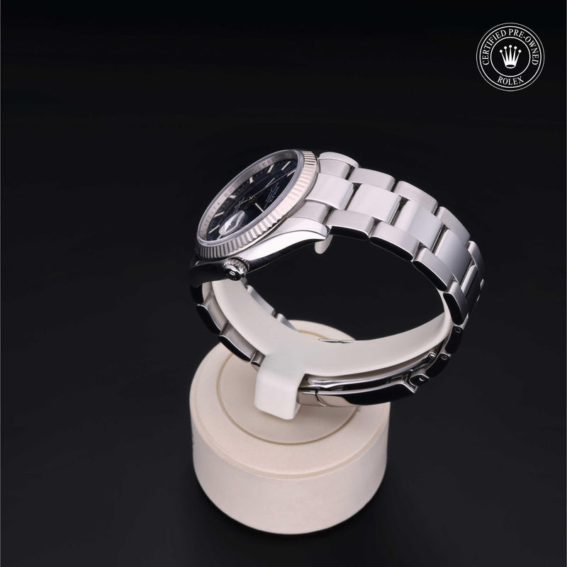 Oyster Perpetual Date M115234-0004
