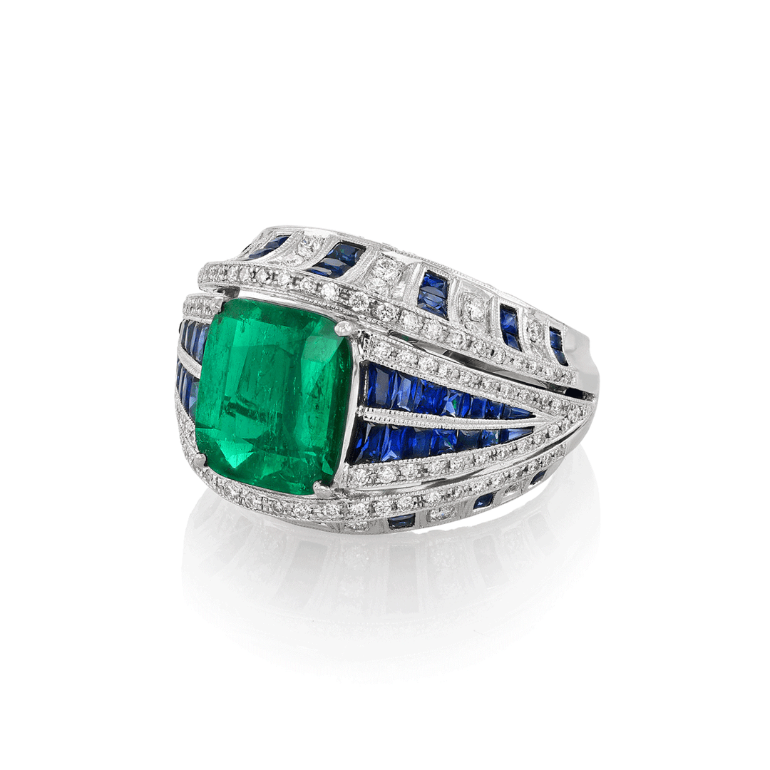 18k White Gold Emerald Sapphire and Diamond Ring