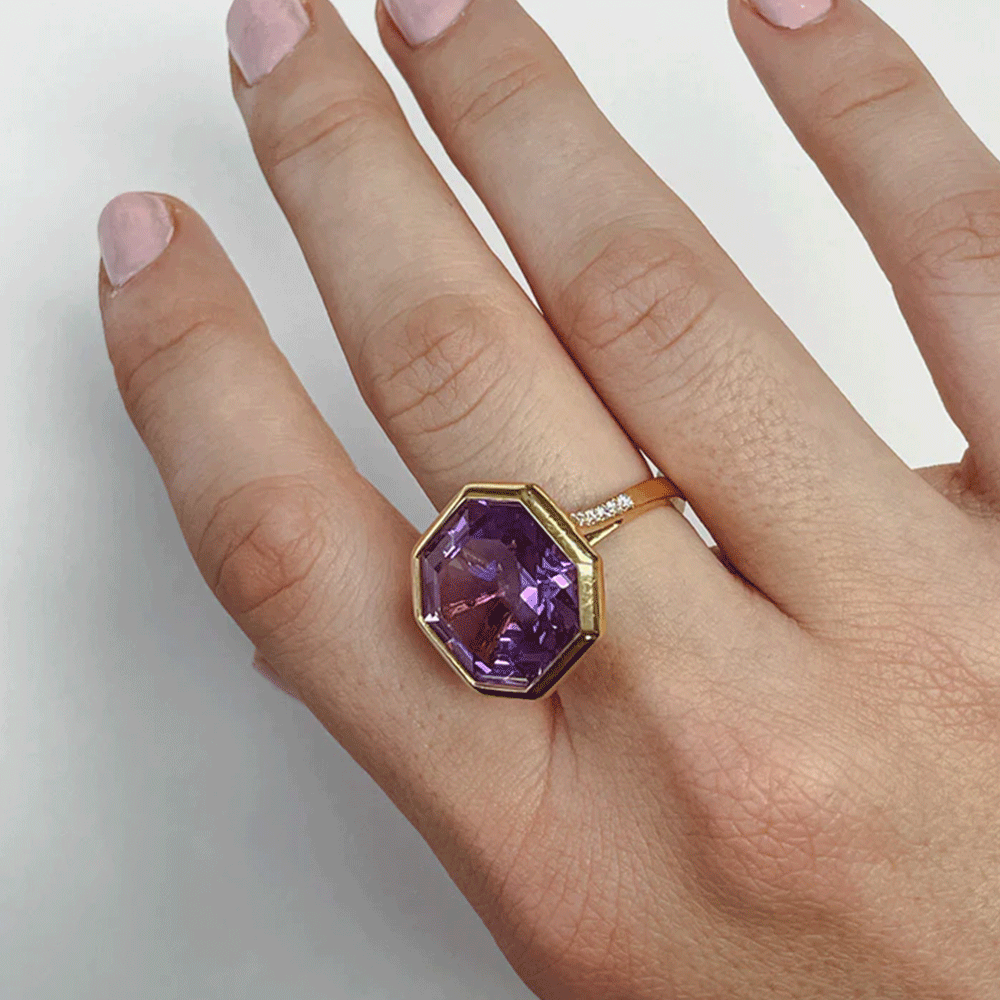 Goshwara Gossip 18k Yellow Gold and Amethyst Octagon Ring
