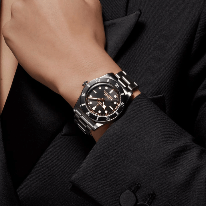 TUDOR Black Bay 54 37mm #M79000N-0001