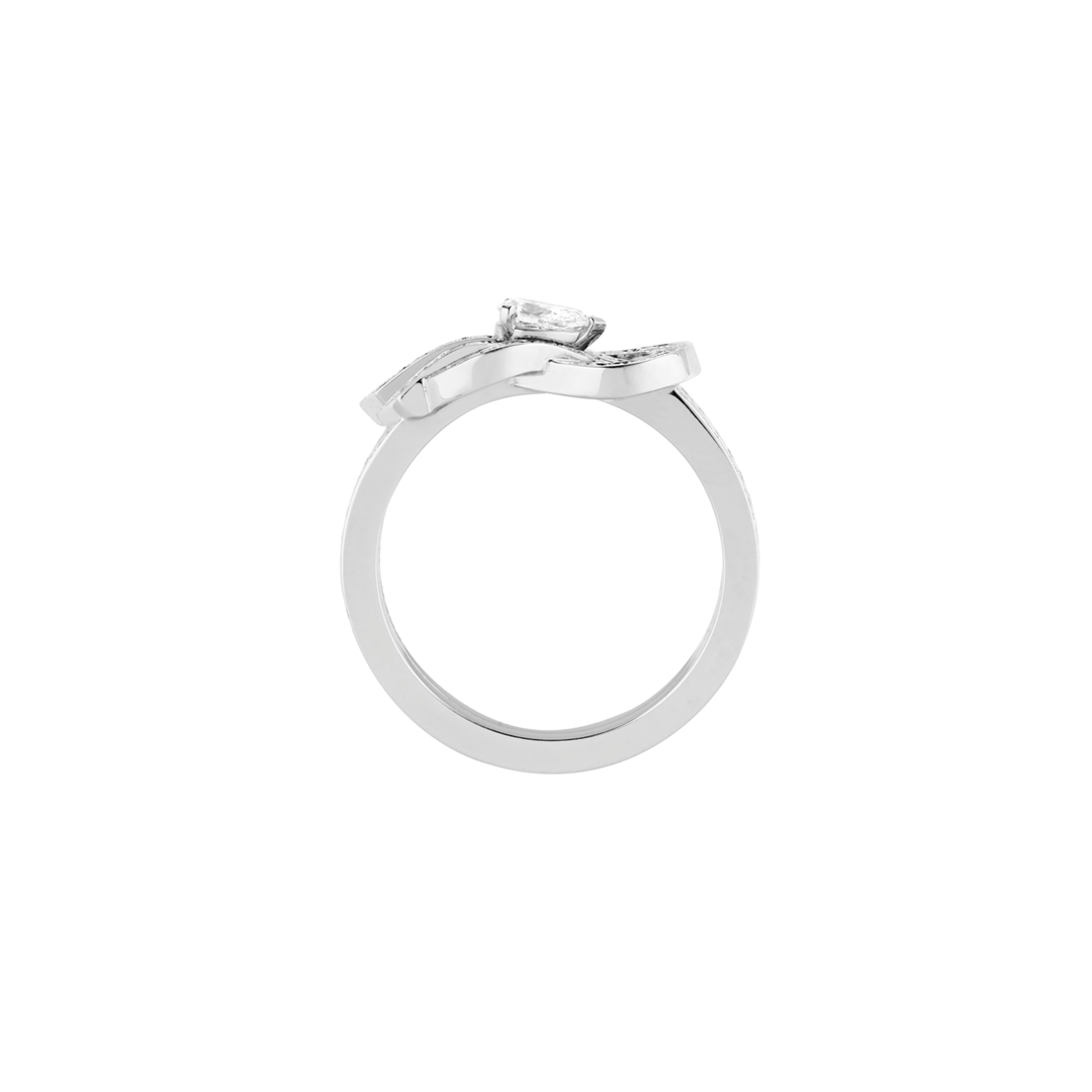 FRED Chance Infinie 18k White Gold and Diamond Medium Model Ring                       ring