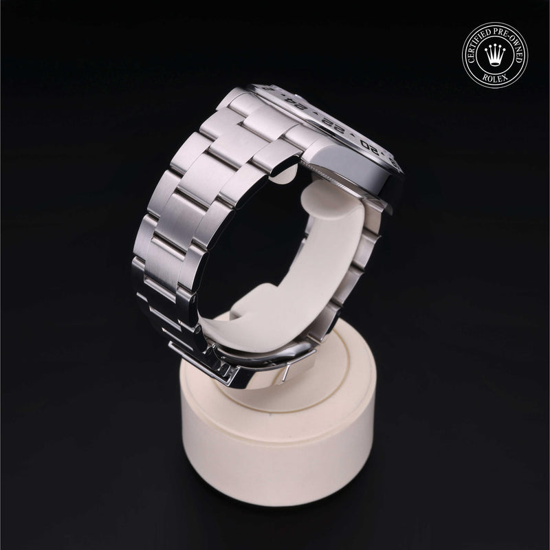 Explorer II M226570-0001