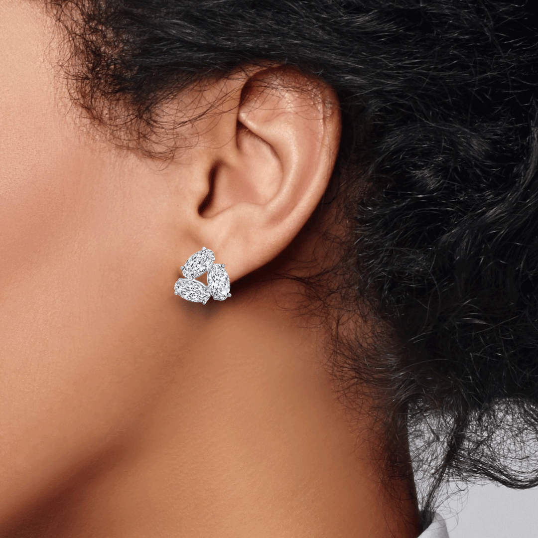 18k White Gold and Moval Shape Diamonds 4.36 Total Weight Earrings