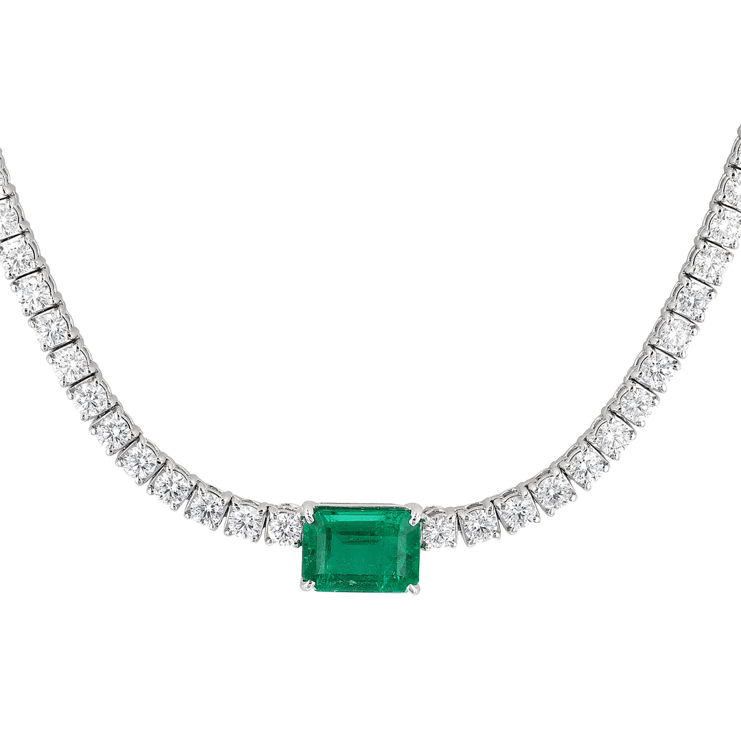 18k Gold Diamond and Emerald 1.46 Total Weight Necklace