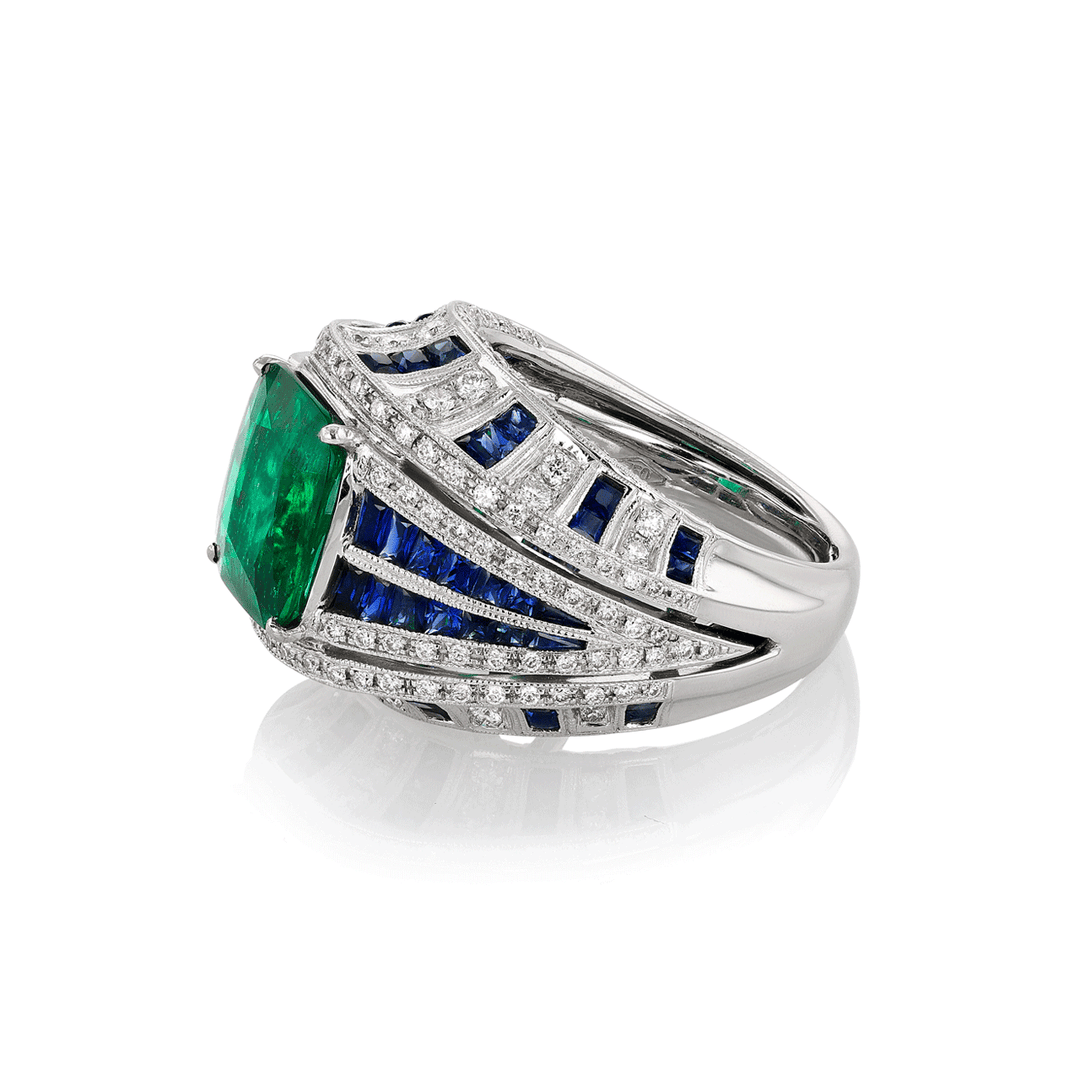 18k White Gold Emerald Sapphire and Diamond Ring