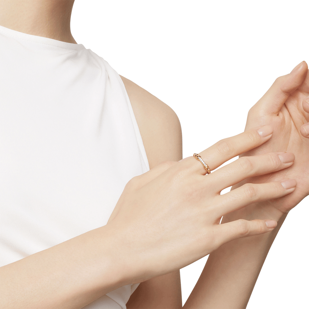 David Yurman Petite Helena Wrap Band Ring in 18K Yellow Gold with Diamonds, 4mm