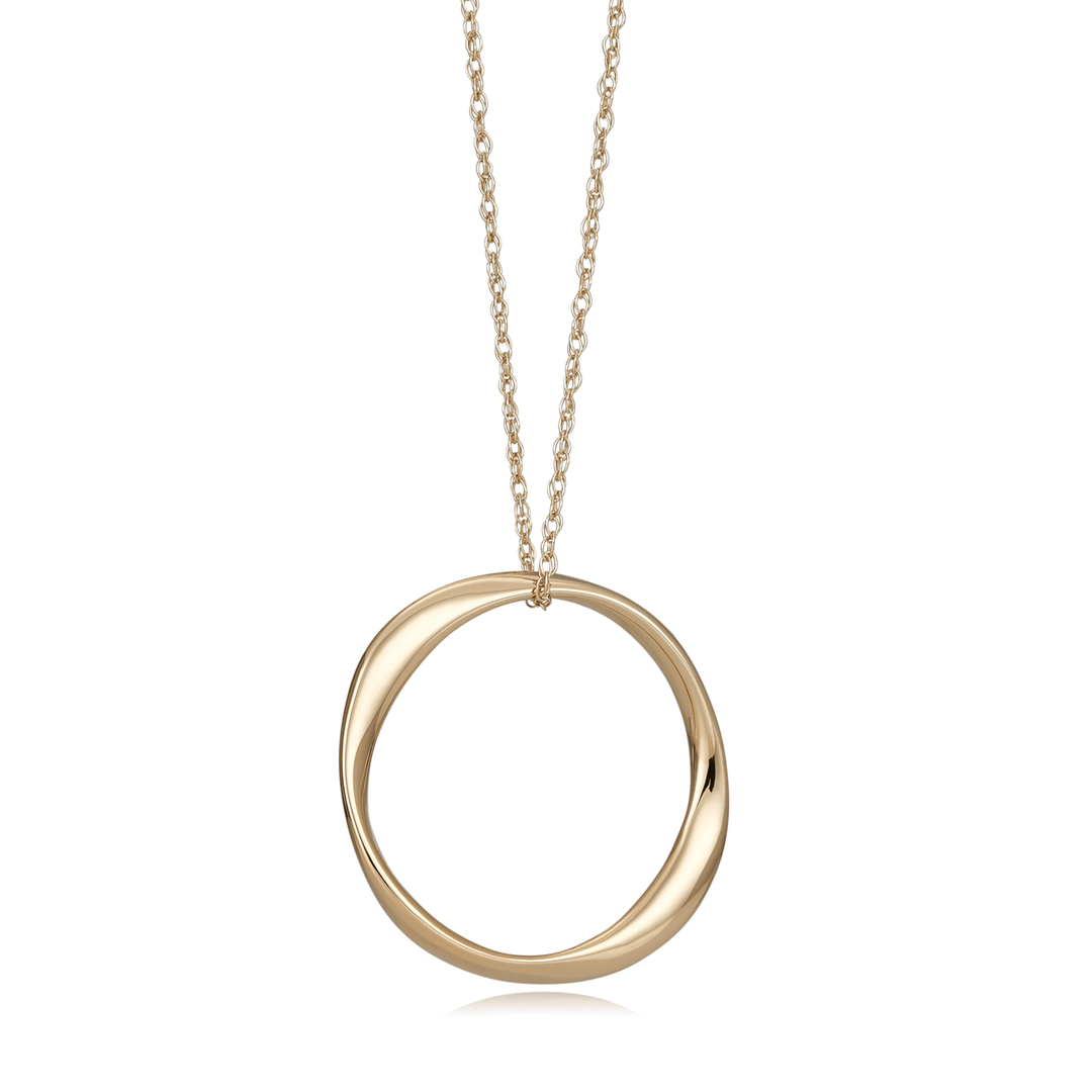 Classic 14k Gold Circle Pendant